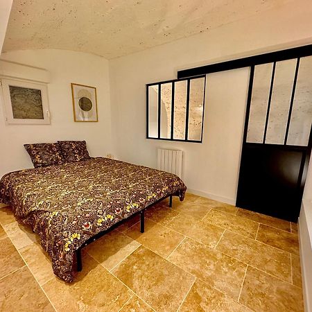 Place De Parking Au Pied Du Logement - Spacieux Et Atypique Lägenhet Orléans Exteriör bild